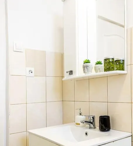 Cosy Nest M&n Apartamento